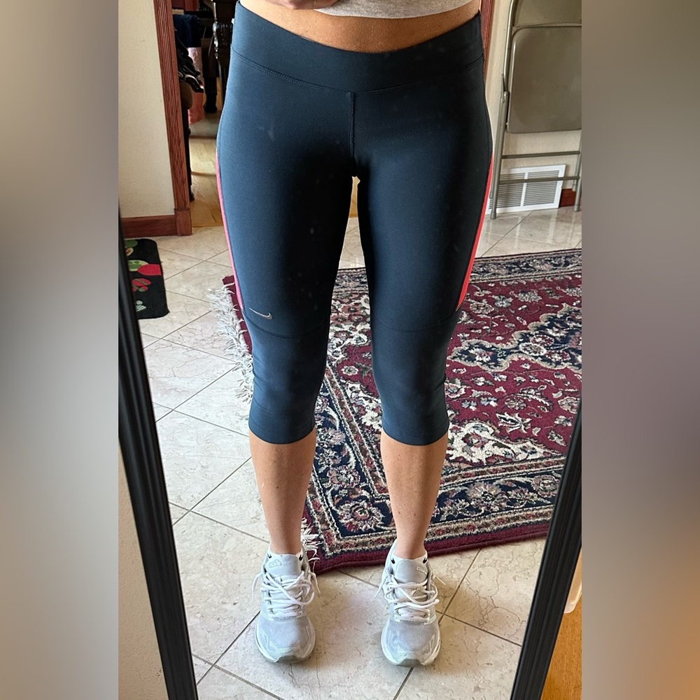 Nike Dri-Fit M Capri Leggings